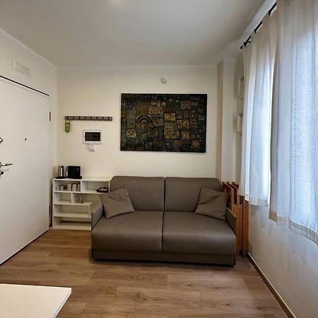 Extravaganza Room And Suite Apartment City Center 칼리아리 외부 사진